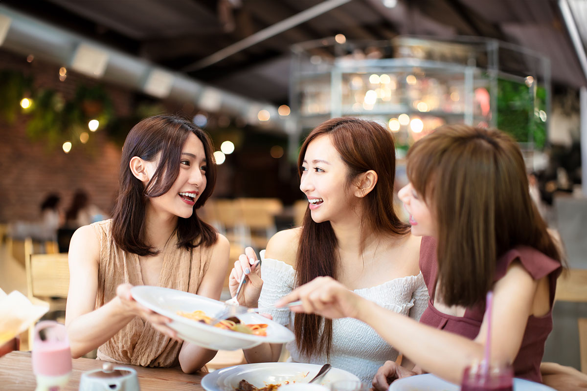 发现曼谷的最佳体验 - 莎玛阿索克湖景服务式公寓